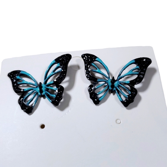 BUTTERFLY Stud Earrings - Picture 2 of 3